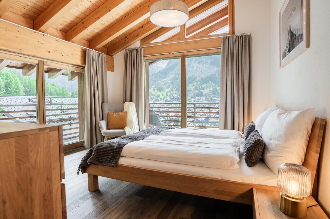Fantastic Panoramic View Home In Zermatt Exteriör bild