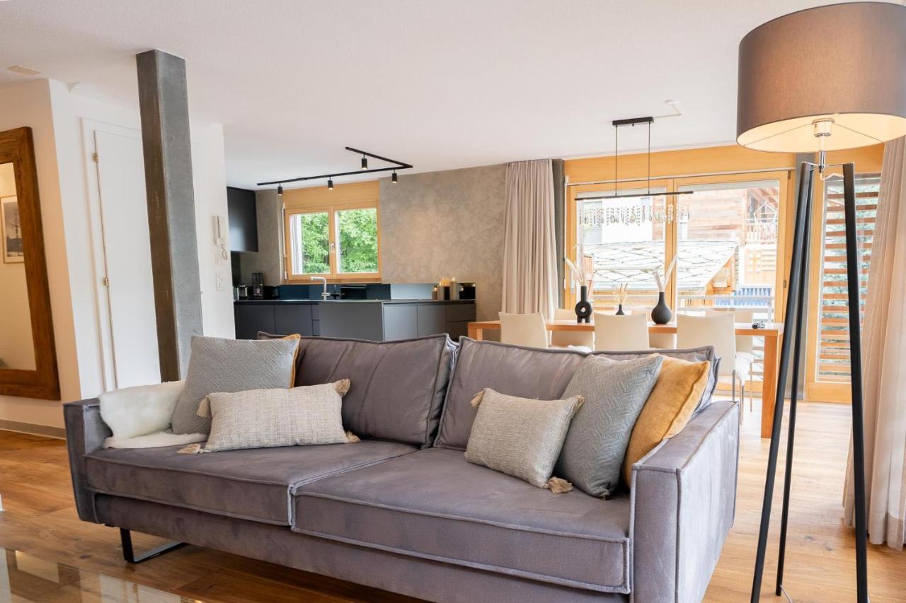 Fantastic Panoramic View Home In Zermatt Exteriör bild